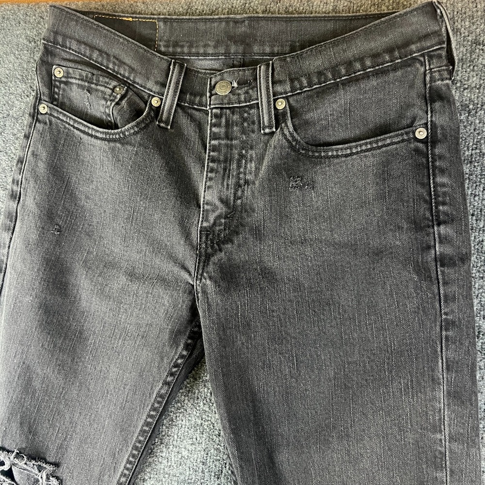 Levi's 514 Jeans Mens 32x31 Gray Denim Stretch Low Rise‎ Straight Fit Distressed